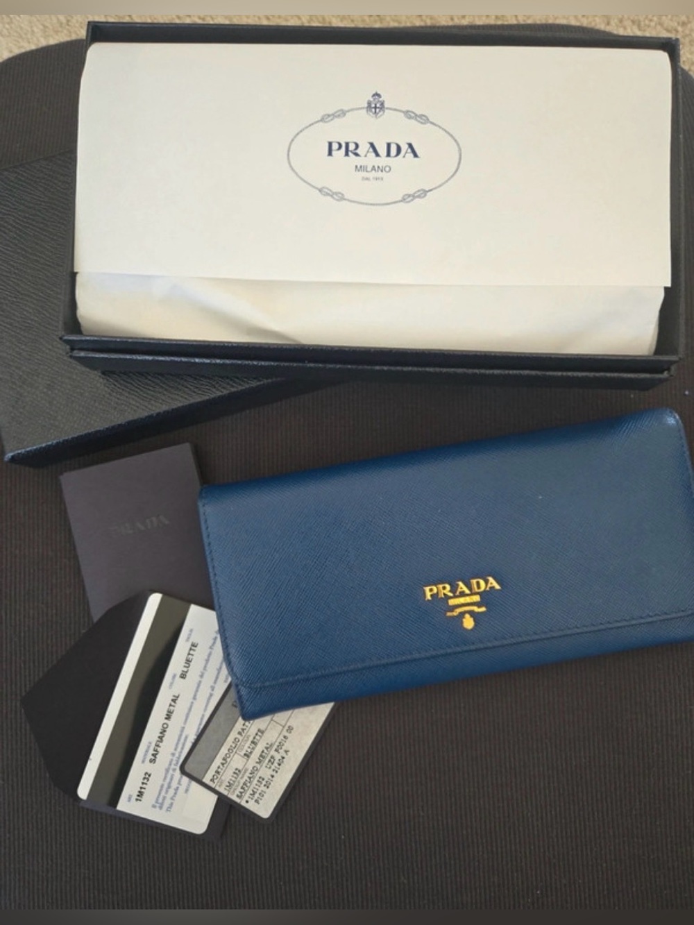 PRADA 1M1132 BLUETTE SAFFIANO METAL CONTINENTAL WALLET • RARE FULL SET